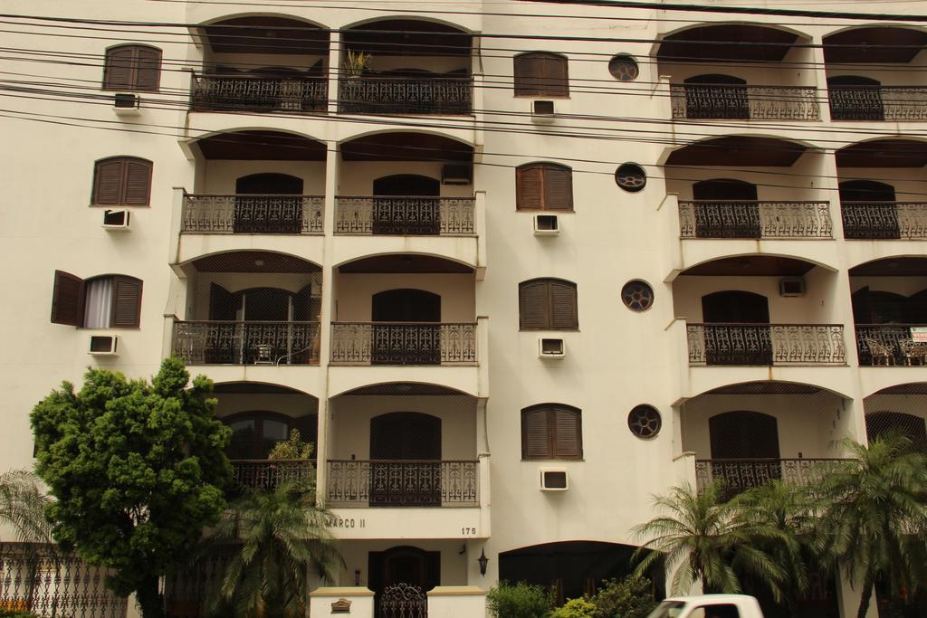Apto amplo, arejado e mobiliado na Praia da Enseada-Guarujá Exterior foto